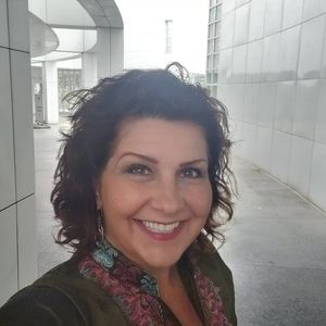 Meet your Posher, Joann